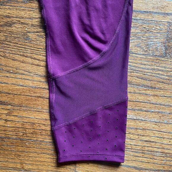 Athleta Maroon Sonar Mesh Perforated Cropped Leggings - Picture 3 of 6